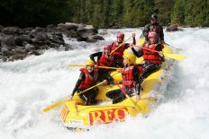 Nahatlatch rafting 11