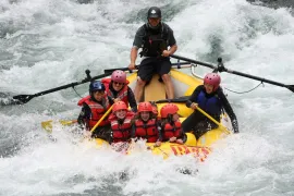 Family rafting 2